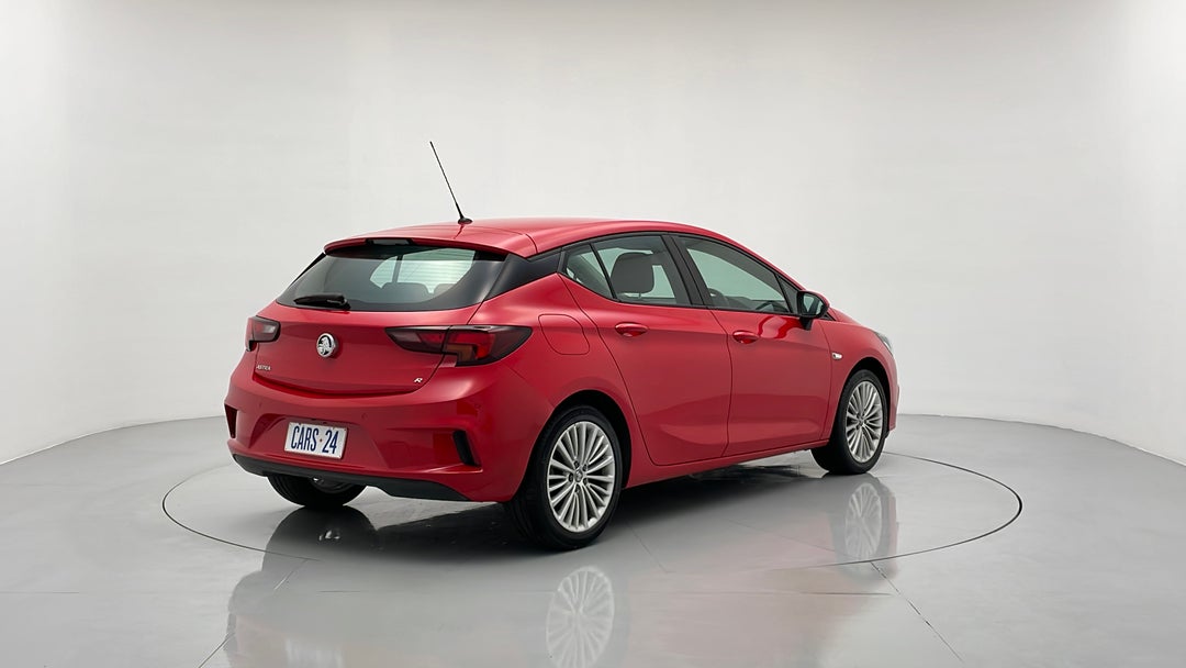 Right Back Diagonal (45- Degree) View