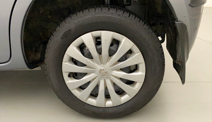 2013 Toyota Etios Liva G, Petrol, Manual, 35,060 km, Left Rear Wheel