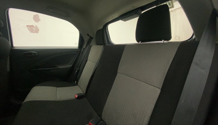 2013 Toyota Etios Liva G, Petrol, Manual, 35,060 km, Right Side Rear Door Cabin