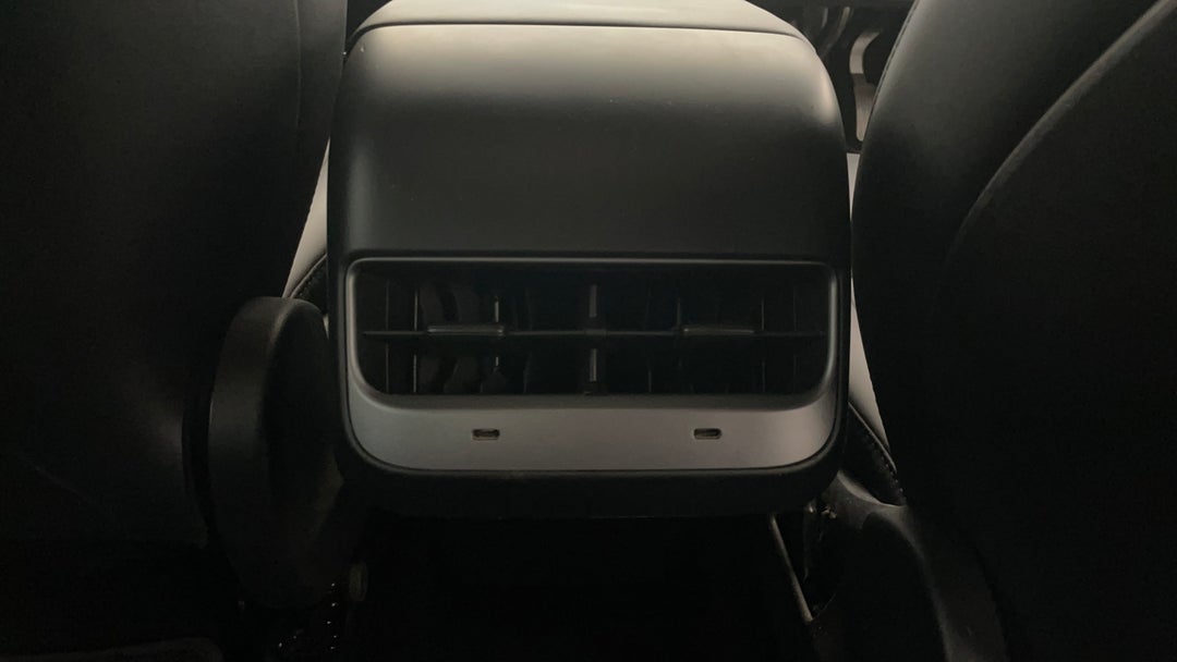 Rear A/C Vent