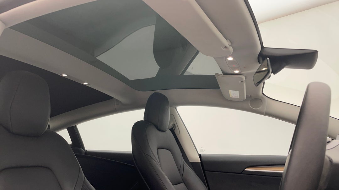 Interior Sunroof/Moonroof