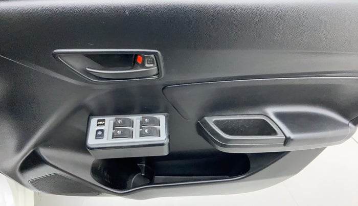 2020 Maruti Swift LXI D, Petrol, Manual, 11,765 km, Driver Side Door Panels Control