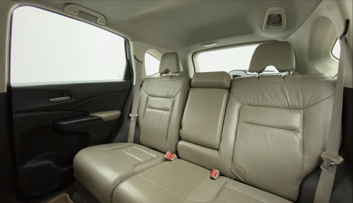 2014 Honda CRV 2.4L 2WD AT, Petrol, Automatic, 1,19,456 km, Right Side Rear Door Cabin