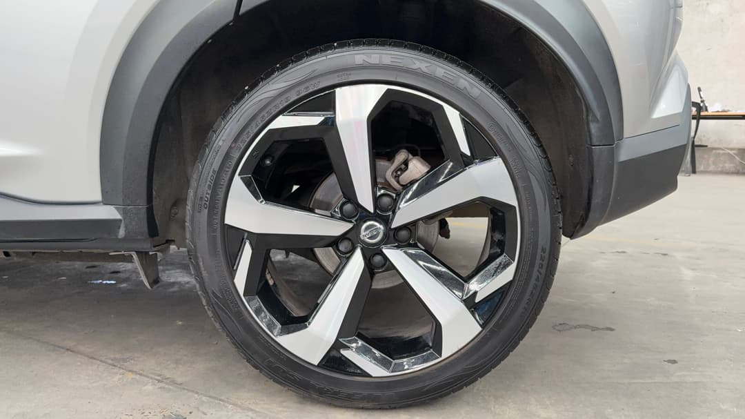 2020 Nissan Juke St-l, Automatic, 57574 km, Left Rear Wheel