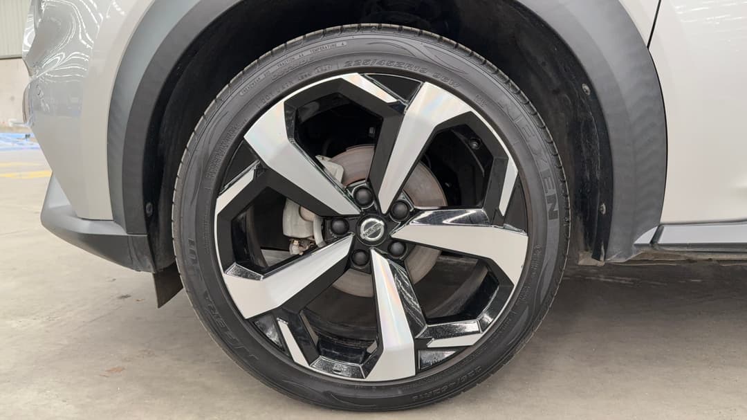 2020 Nissan Juke St-l, Automatic, 57574 km, Left Front Wheel