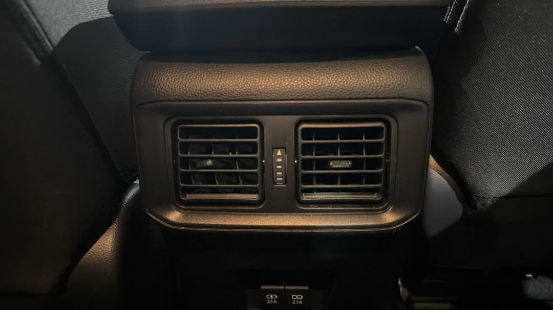 2021 Toyota RAV4 Gx (AWD) Hybrid, Automatic, 119721 km, Rear A/C Vent