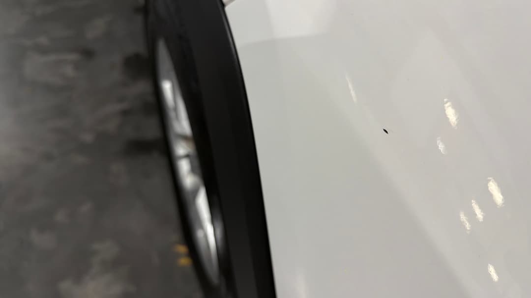 2021 Toyota RAV4 Gx (AWD) Hybrid, Automatic, 119721 km, Bumper Front Chip