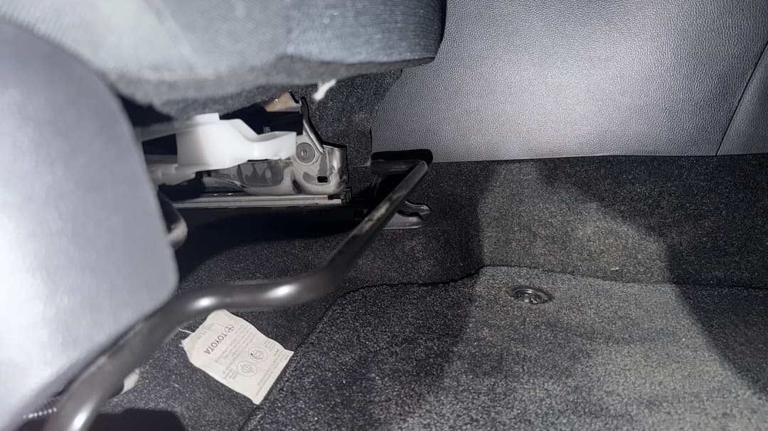 2021 Toyota RAV4 Gx (AWD) Hybrid, Automatic, 119721 km, Drivers Side Adjustment Panel