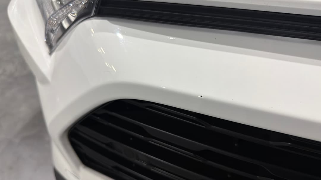 2021 Toyota RAV4 Gx (AWD) Hybrid, Automatic, 119721 km, Bumper Front Chip