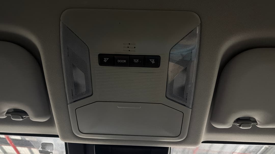 2021 Toyota RAV4 Gx (AWD) Hybrid, Automatic, 119721 km, On-Roof Controls/Sunglass holder