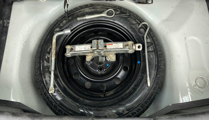 2015 Maruti Swift VDI ABS, Diesel, Manual, 1,07,229 km, Spare Tyre