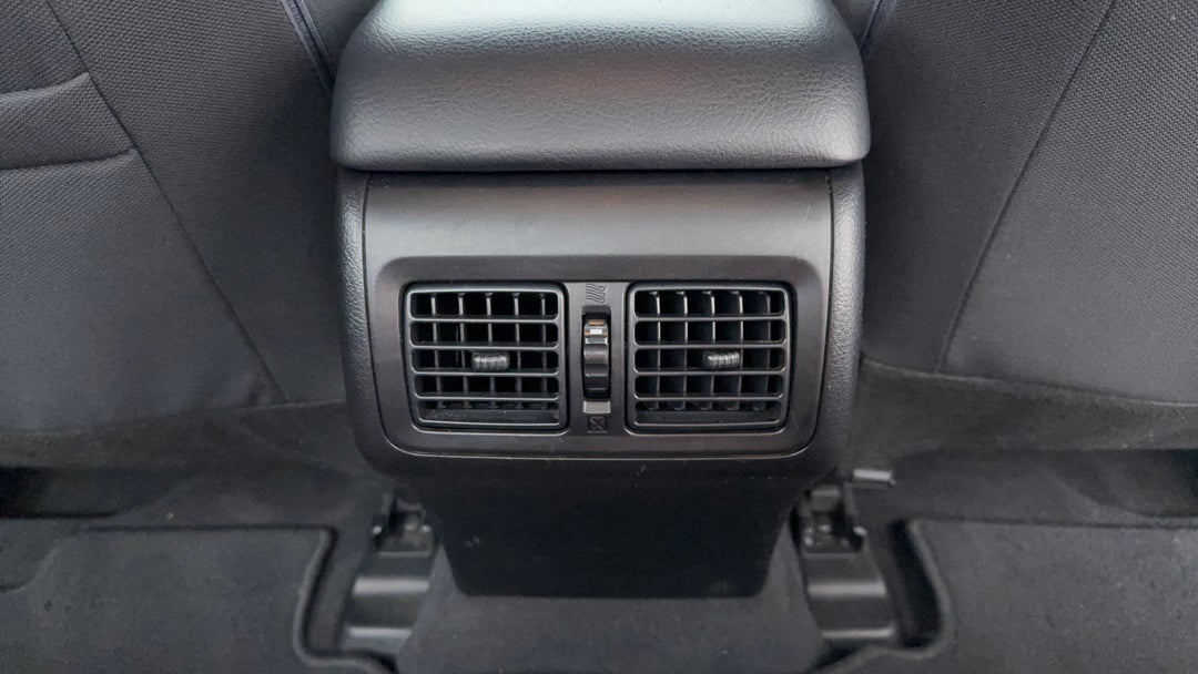 2016 Toyota Camry Altise, Automatic, 99121 km, Rear A/C Vent