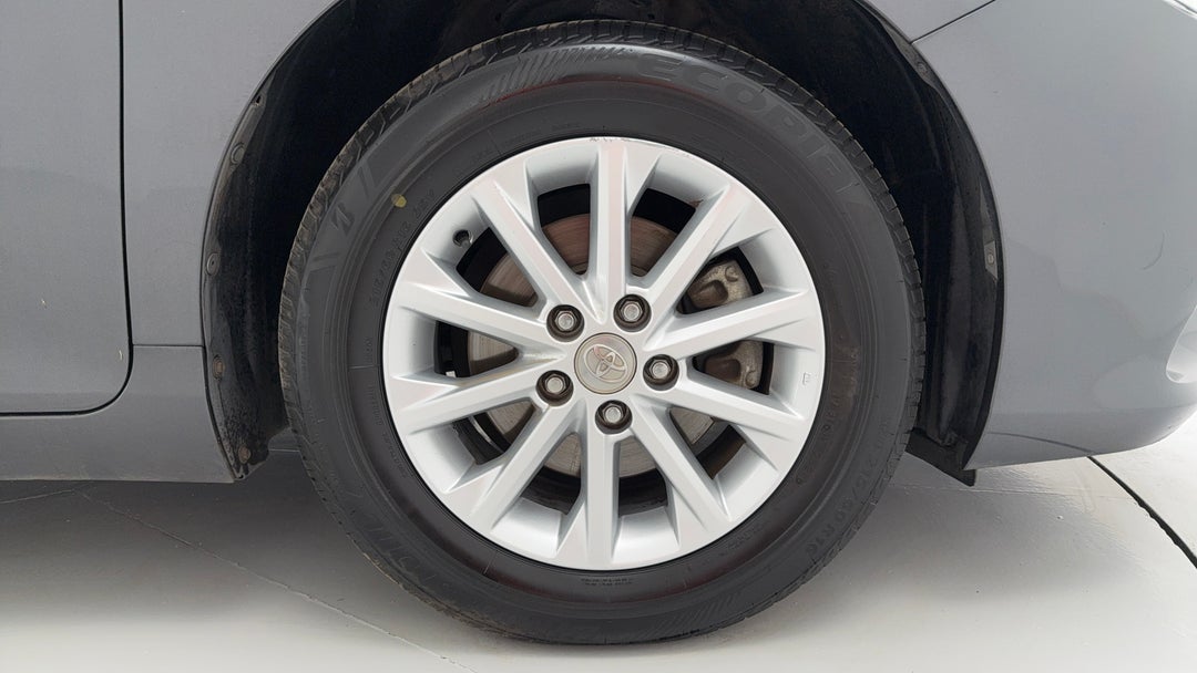 2016 Toyota Camry Altise, Automatic, 99121 km, Right Front Wheel