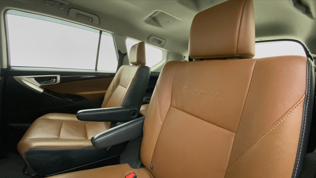 Right Side Rear Door Cabin