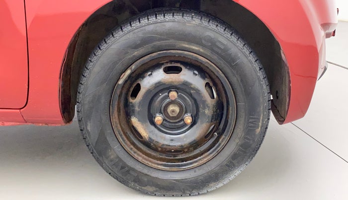 2016 Datsun Redi Go S, Petrol, Manual, 32,942 km, Right Front Wheel