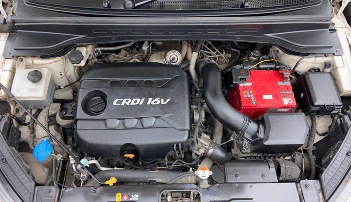 2015 Hyundai Creta 1.6 SX CRDI, Diesel, Manual, 81,812 km, Engine Bonet View