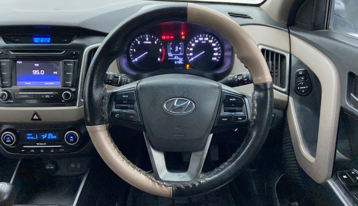 2015 Hyundai Creta 1.6 SX CRDI, Diesel, Manual, 81,812 km, Steering Wheel Close-up