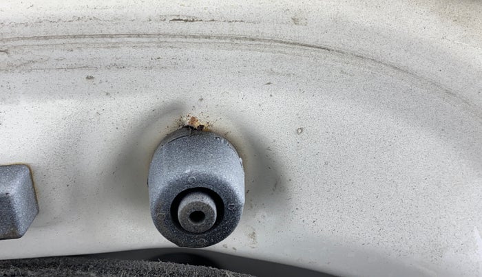 2018 Honda City V MT PETROL, Petrol, Manual, 49,786 km, Dicky (Boot door) - Slightly rusted