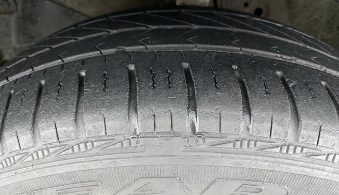 2017 Honda Amaze 1.2 SMT I VTEC, Petrol, Manual, 23,497 km, Left Front Tyre Tread