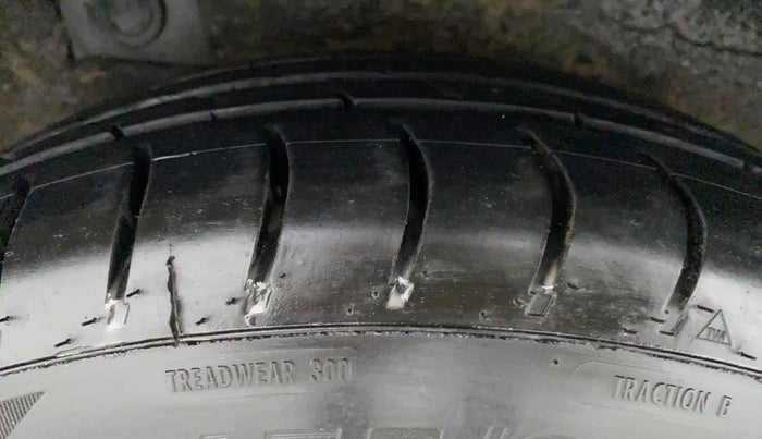 2009 Hyundai i10 MAGNA 1.2, Petrol, Manual, 78,920 km, Right Rear Tyre Tread