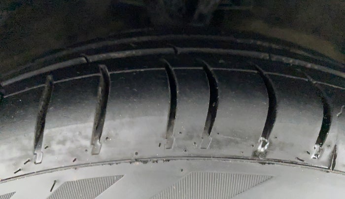 2009 Hyundai i10 MAGNA 1.2, Petrol, Manual, 78,920 km, Right Front Tyre Tread