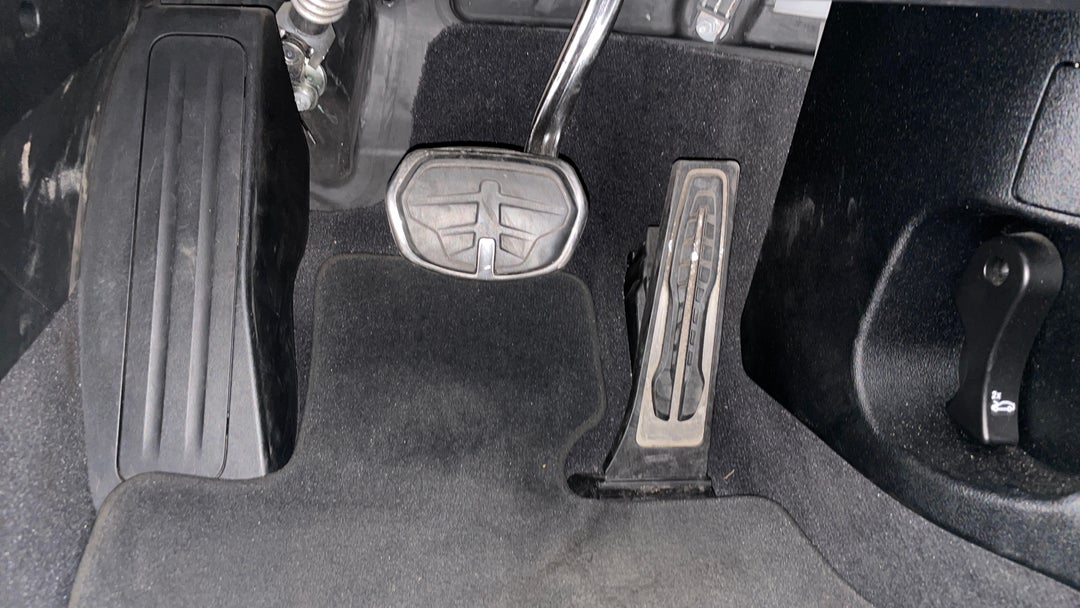 Pedals and Footmat