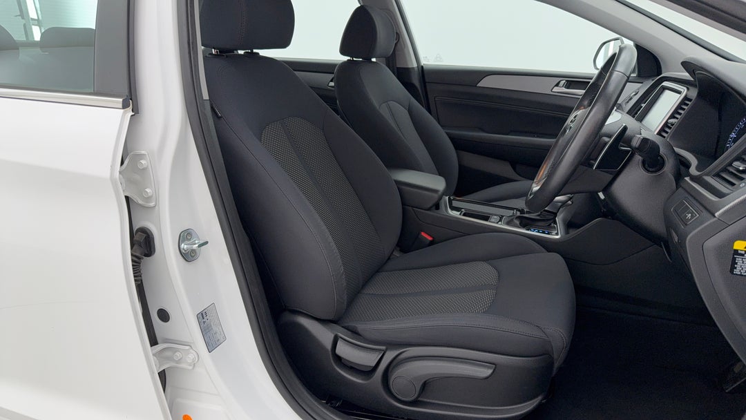 2018 Hyundai Sonata Active, Automatic, 25985 km, Right Side Front Door Cabin View