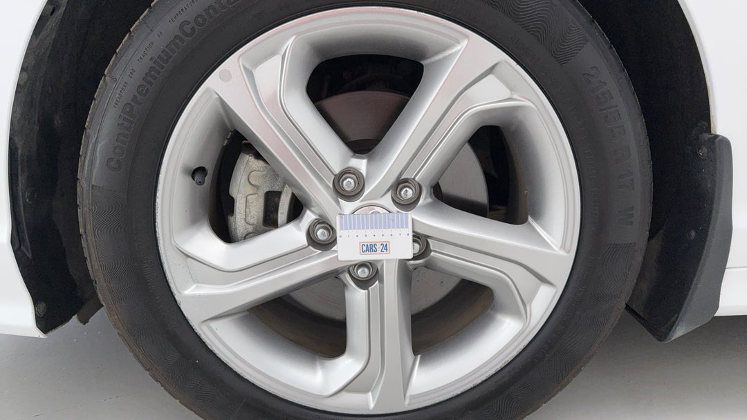 2018 Hyundai Sonata Active, Automatic, 25985 km, Wheels Rim Front LHS Gutter Rash