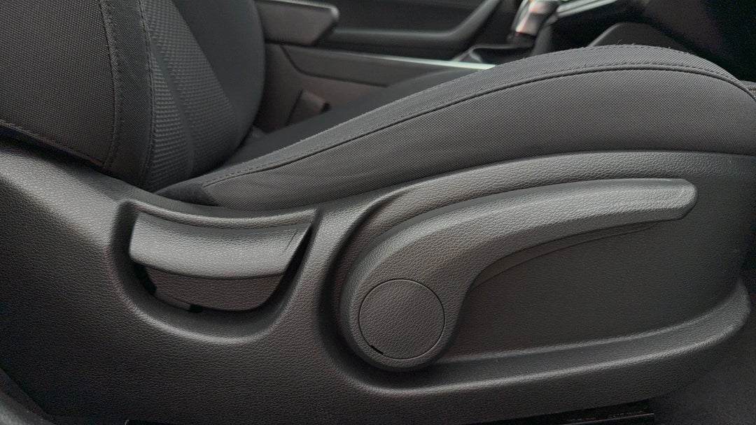 2018 Hyundai Sonata Active, Automatic, 25985 km, Drivers Side Adjustment Panel