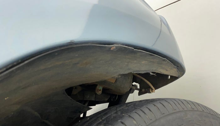 2015 Nissan Terrano XE (D), Diesel, Manual, 94,647 km, Right fender - Lining loose