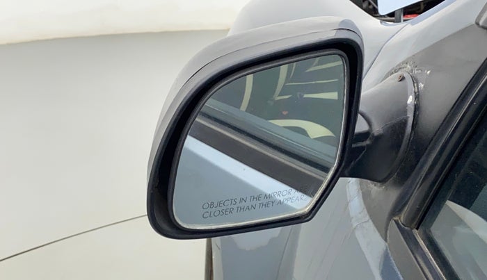 2015 Nissan Terrano XE (D), Diesel, Manual, 94,647 km, Left rear-view mirror - Mirror movement not proper