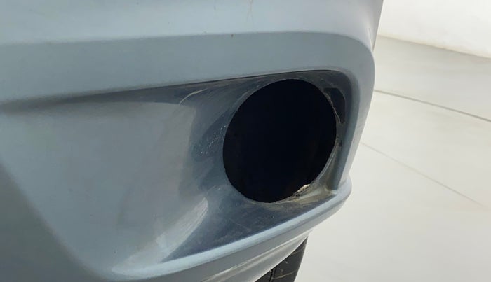 2015 Nissan Terrano XE (D), Diesel, Manual, 94,647 km, Left fog light - Cover missing