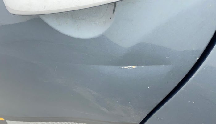 2015 Nissan Terrano XE (D), Diesel, Manual, 94,647 km, Rear left door - Slightly dented