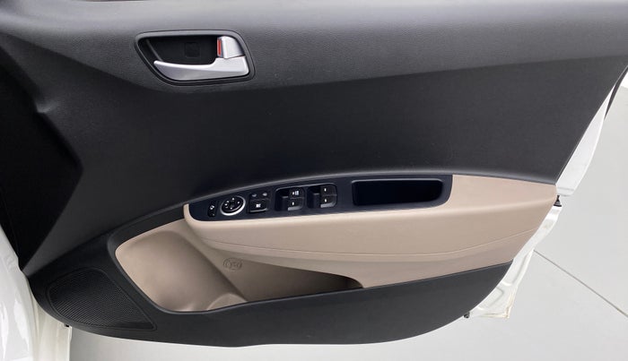 2016 Hyundai Xcent SPECIAL EDITION 1.2, Petrol, Manual, 30,183 km, Driver Side Door Panels Control