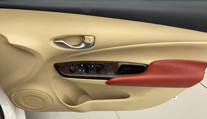 2021 Toyota YARIS G MT, Petrol, Manual, 23,747 km, Driver Side Door Panels Control