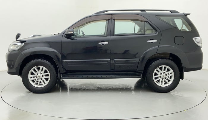 2013 Toyota Fortuner 3.0 AT 4X2, Diesel, Automatic, 1,09,266 km, Left Side