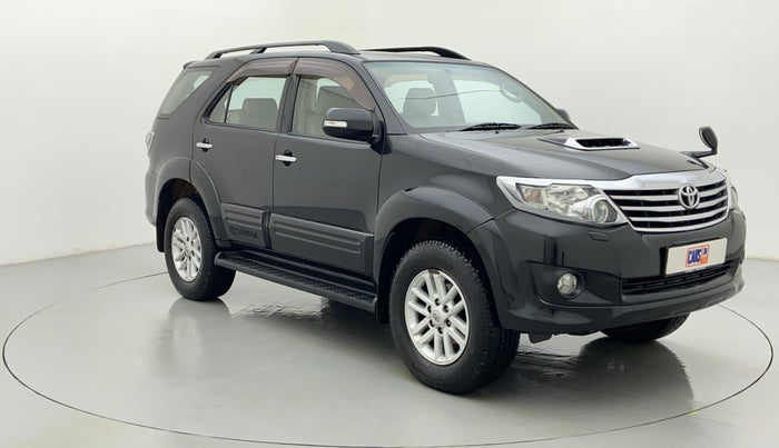 2013 Toyota Fortuner 3.0 AT 4X2, Diesel, Automatic, 1,09,266 km, Right Front Diagonal