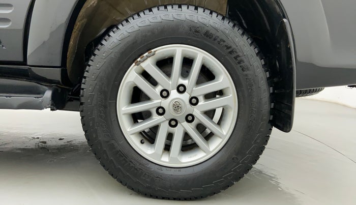 2013 Toyota Fortuner 3.0 AT 4X2, Diesel, Automatic, 1,09,266 km, Left Rear Wheel