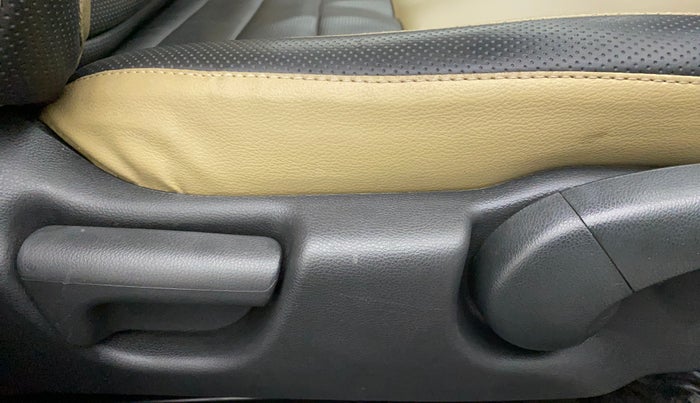 2017 Honda City 1.5L I-VTEC V MT, Petrol, Manual, 68,656 km, Driver Side Adjustment Panel