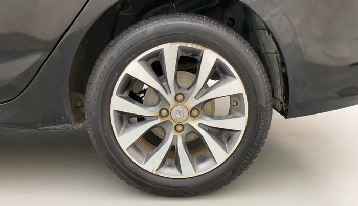 2017 Hyundai Verna 1.6 VTVT SX, Petrol, Manual, 47,619 km, Left Rear Wheel