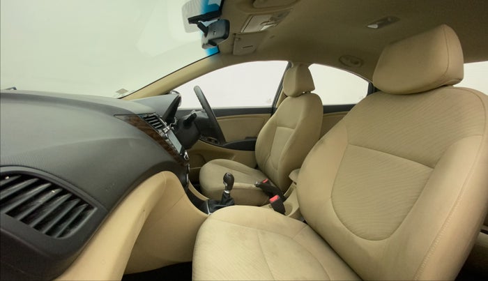 2017 Hyundai Verna 1.6 VTVT SX, Petrol, Manual, 47,619 km, Right Side Front Door Cabin