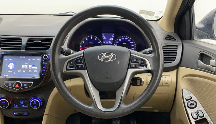 2017 Hyundai Verna 1.6 VTVT SX, Petrol, Manual, 47,619 km, Steering Wheel Close Up