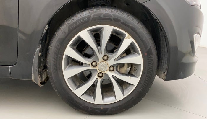 2017 Hyundai Verna 1.6 VTVT SX, Petrol, Manual, 47,619 km, Right Front Wheel
