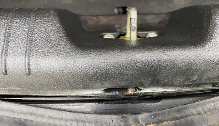 2017 Hyundai Verna 1.6 VTVT SX, Petrol, Manual, 47,619 km, Dicky (Boot door) - Slightly rusted