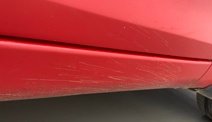 2015 Maruti Swift VDI ABS, Diesel, Manual, 88,706 km, Right running board - Minor scratches