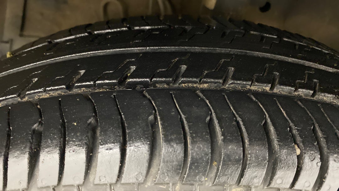 Left Front Tyre Tread