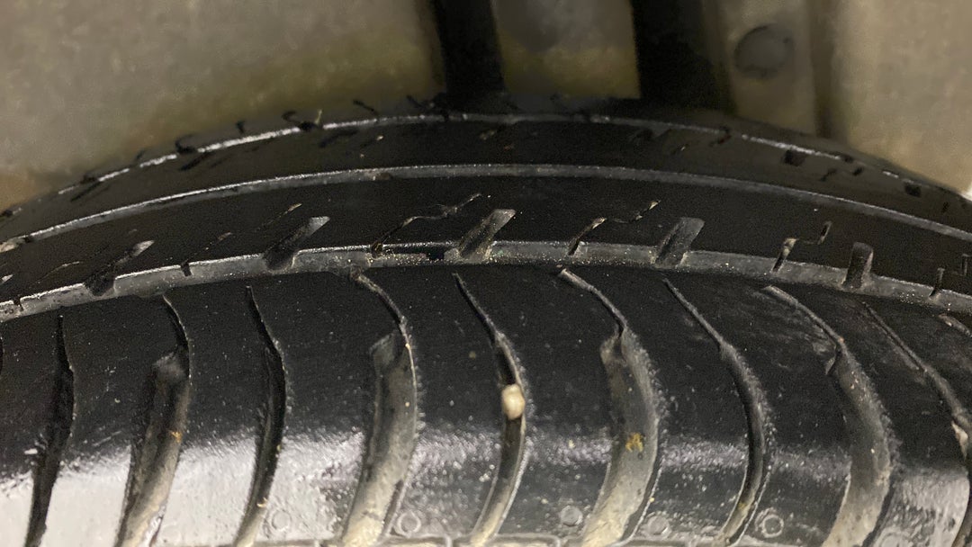 Left Rear Tyre Tread