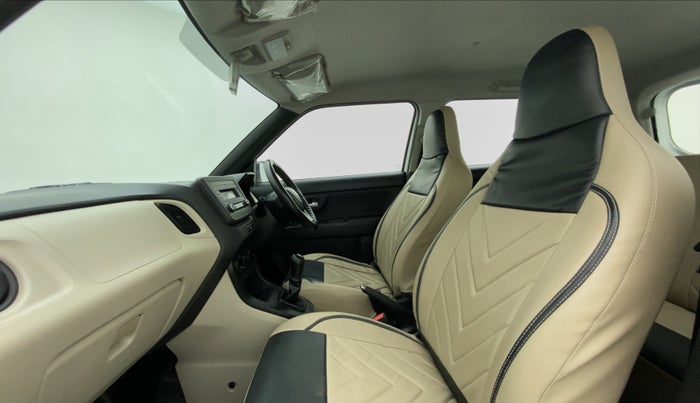 2020 Maruti New Wagon-R VXI 1.0, Petrol, Manual, 16,160 km, Right Side Front Door Cabin