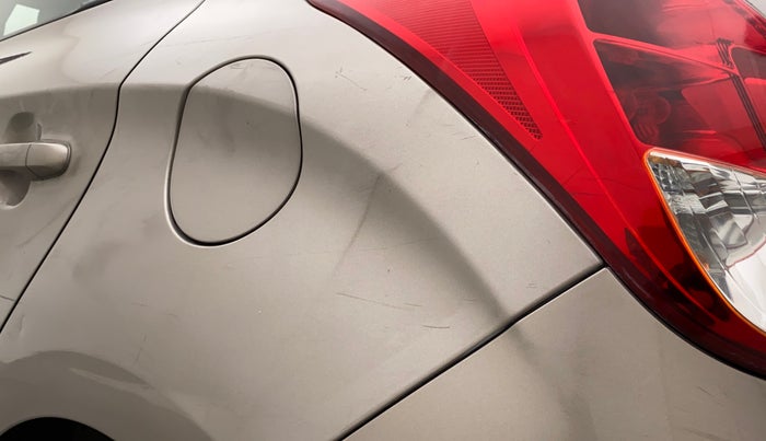 2013 Hyundai i20 MAGNA (O) 1.2, Petrol, Manual, 33,850 km, Left quarter panel - Minor scratches