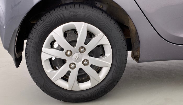 2018 Hyundai Eon MAGNA PLUS, Petrol, Manual, 22,970 km, Right Rear Wheel